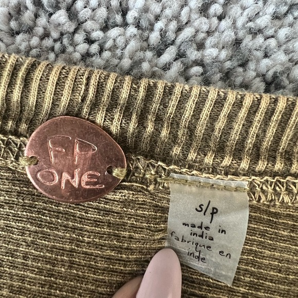 Free People FP One Waffle Knot Top Sweater Olive Green Brown Women’s Size S/P - Picture 2 of 9